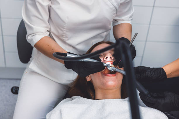 Best Emergency Tooth Extraction in De Pere, WI